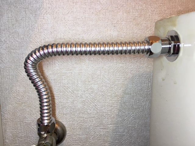 給水管からの水漏れ