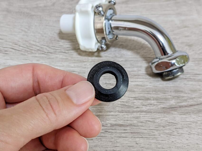 単水栓と混合水栓の水道のパッキン・蛇口の交換費用の相場と交換方法