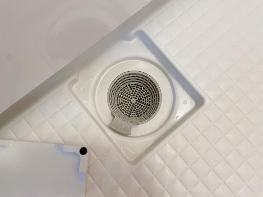 浴室の排水溝のつまり汚れの取り方