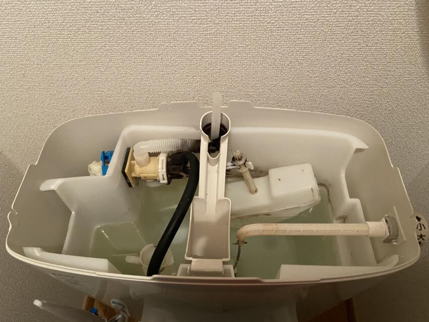 トイレタンクの洗浄剤はドラッグストアで買える？おすすめの洗浄剤と掃除方法