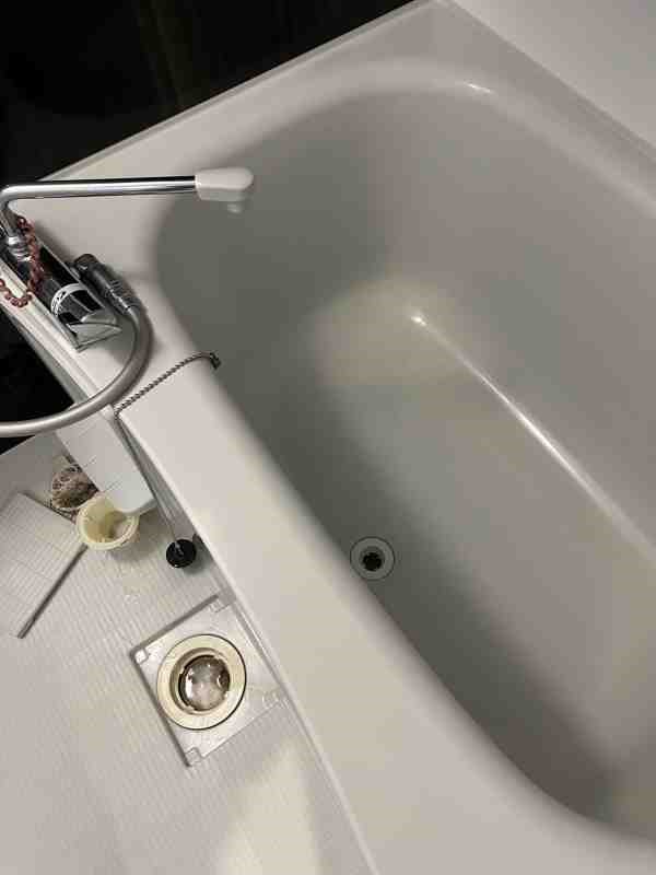 気になる浴槽のつまり、原因から解決策まで徹底解説