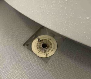 ゴミ受けを外す