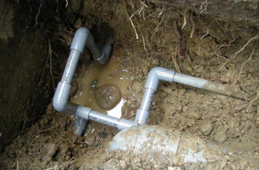 水漏れによる水道料金の高額請求があった現場の作業事例
