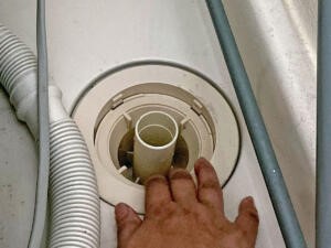 外したときと、逆の順でパーツを戻していく