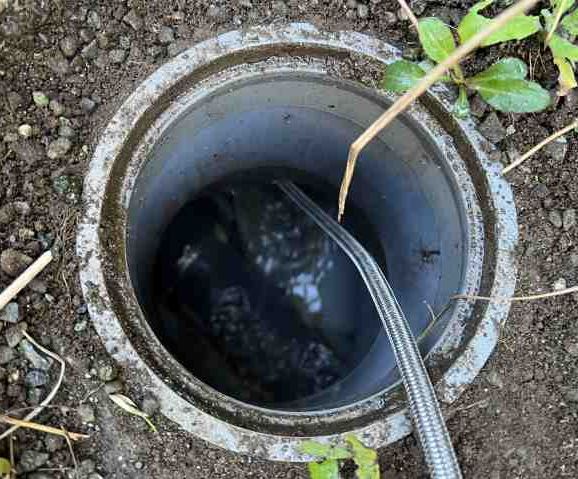 排水溝つまり 業者でないと難しい作業