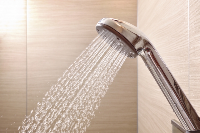 シャワーの水圧が弱いときにまず確認すること