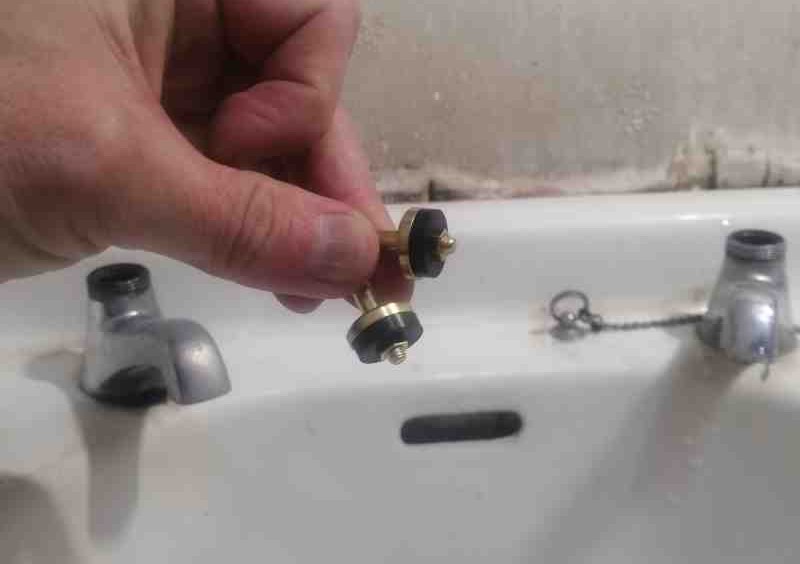 初心者でもできる！水道のコマ交換手順